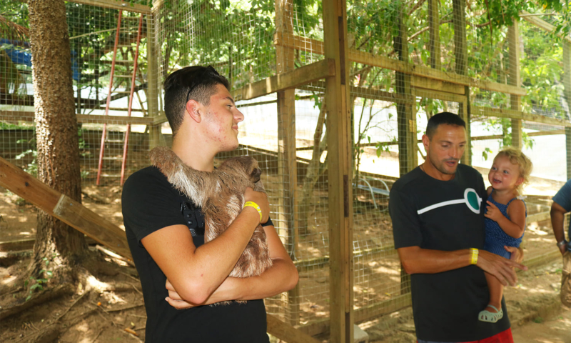 Roatan Daniel Johnson hangout