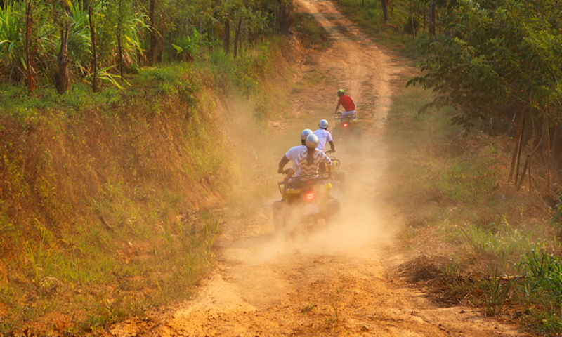 extreme roatan atv