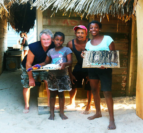 Cayos Cochinos Roatan