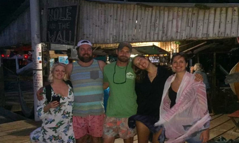 roatan hole in the wall tour