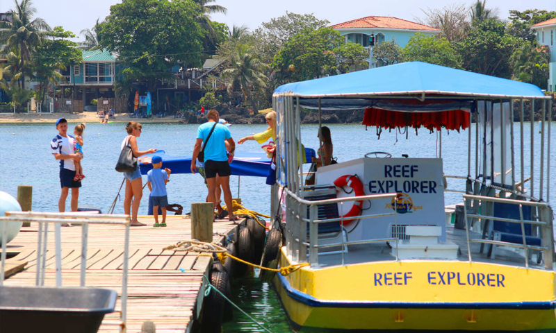 semi-sub glass bottom boat roatan honduras