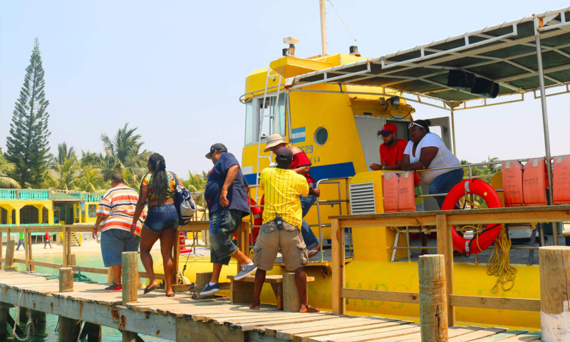 semi-sub glass bottom boat roatan honduras