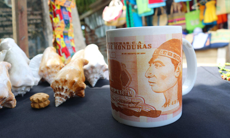 roatan shopping tour