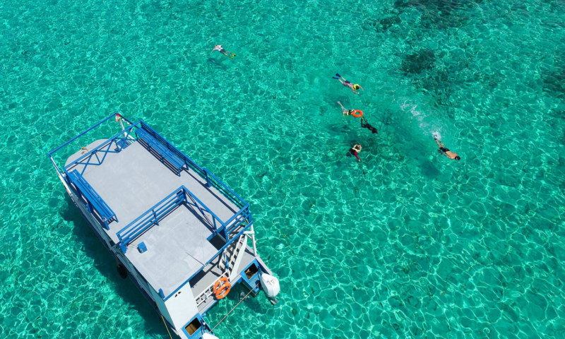 roatan 3 stop snorkel adventure