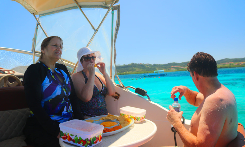 roatan private snorkeling