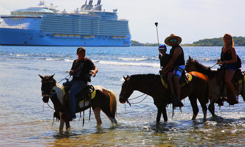 roatan family tours