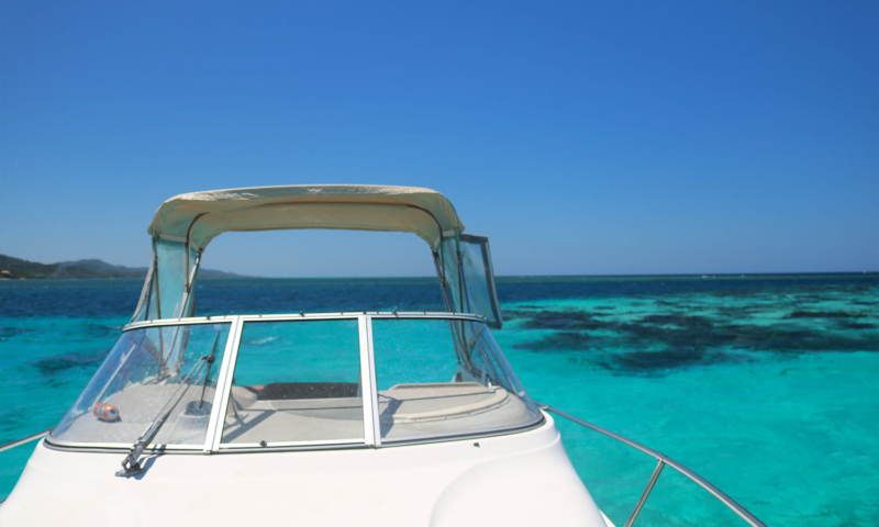 roatan yacht rental