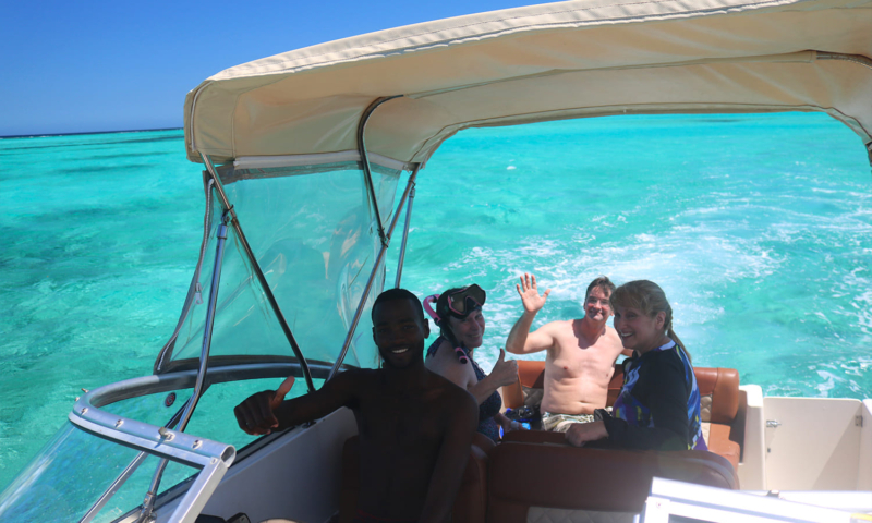 roatan yacht rental