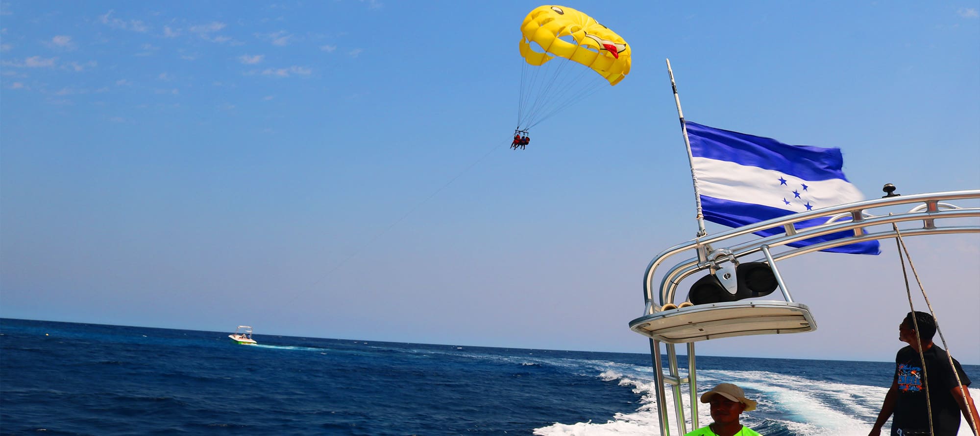 Roatan parasailing tour