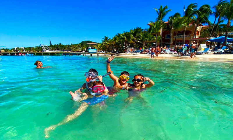 roatan west bay beach excursion