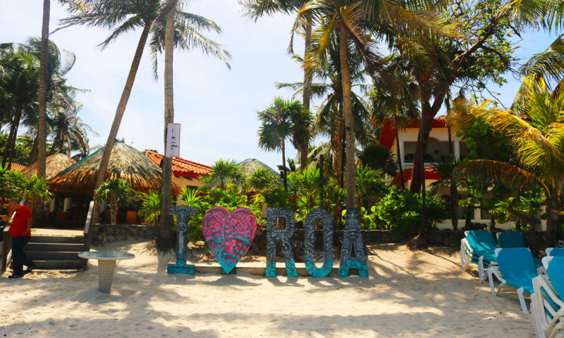 roatan beach cruise excursion