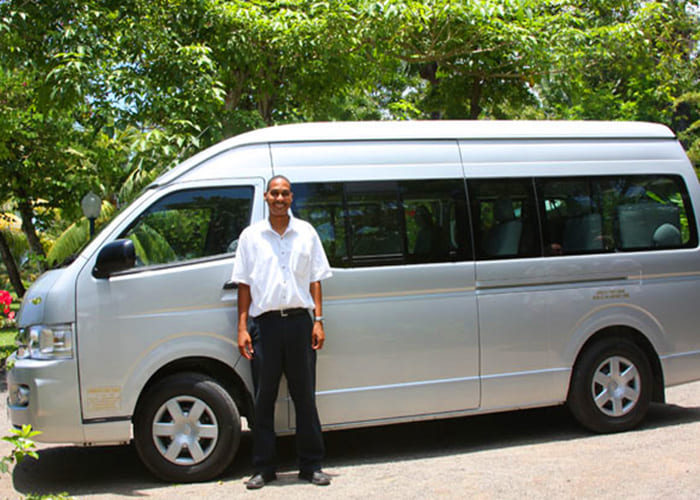 roatan small bus rental