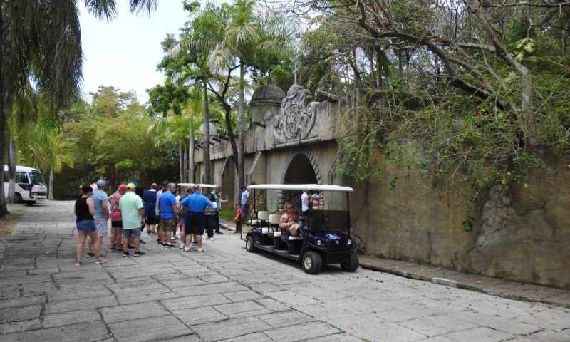 Gumbalimba Park coxen cave