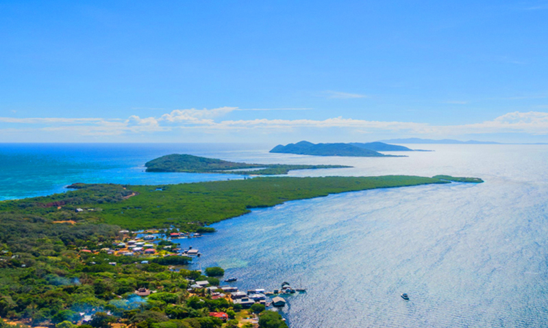 roatan island hopping