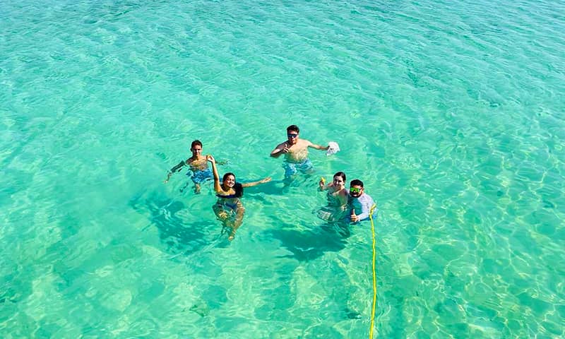 roatan fun chaser tours