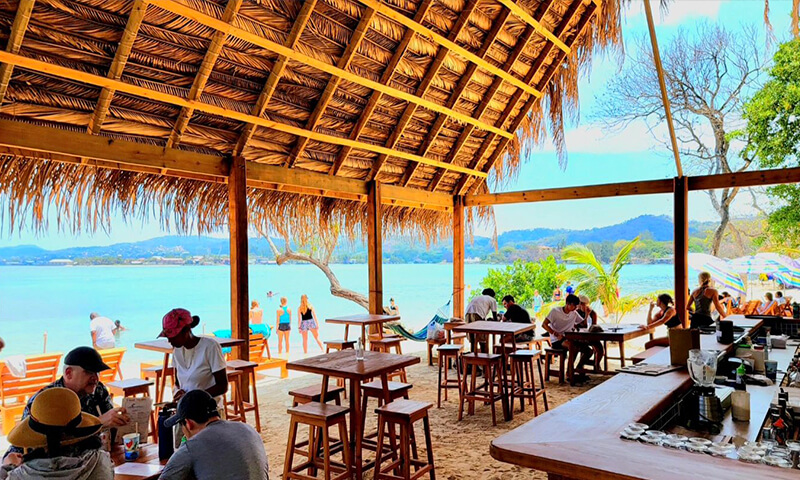 bradys caye roatan