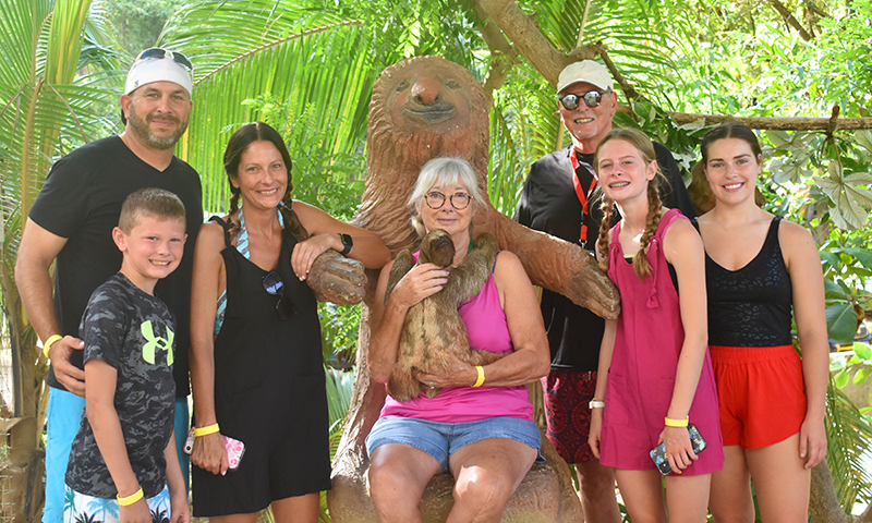 roatan private family tours