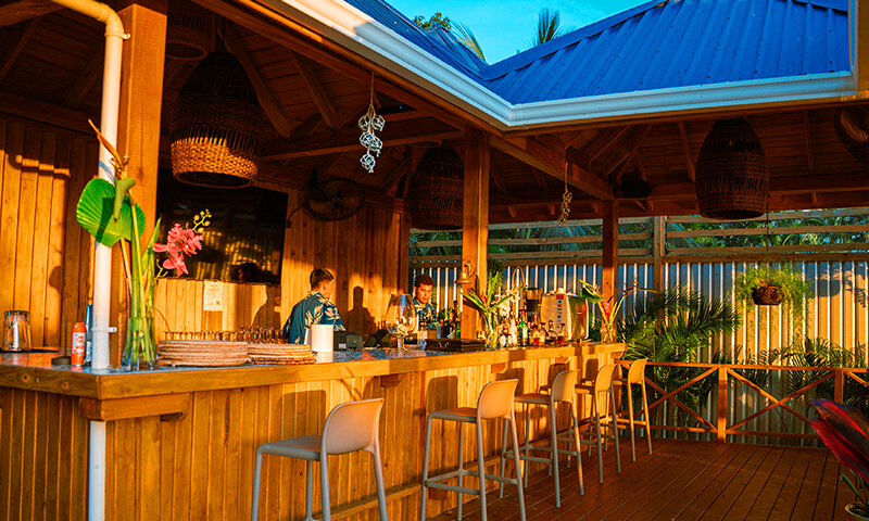 blue roatan beach club