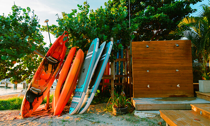 blue roatan beach club