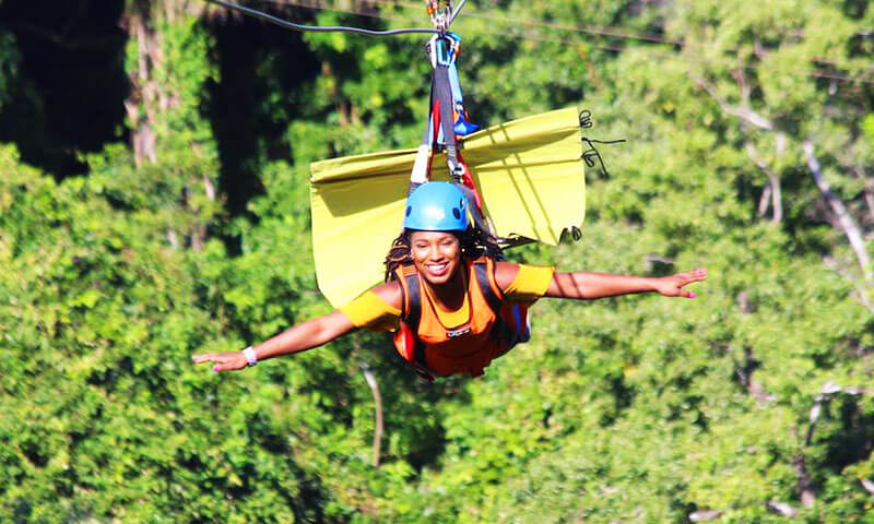 roatan zuperman zip line